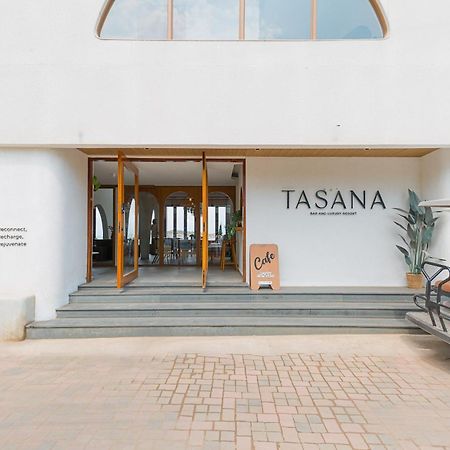 Tasana Bar And Luxury Resort Лан Экстерьер фото