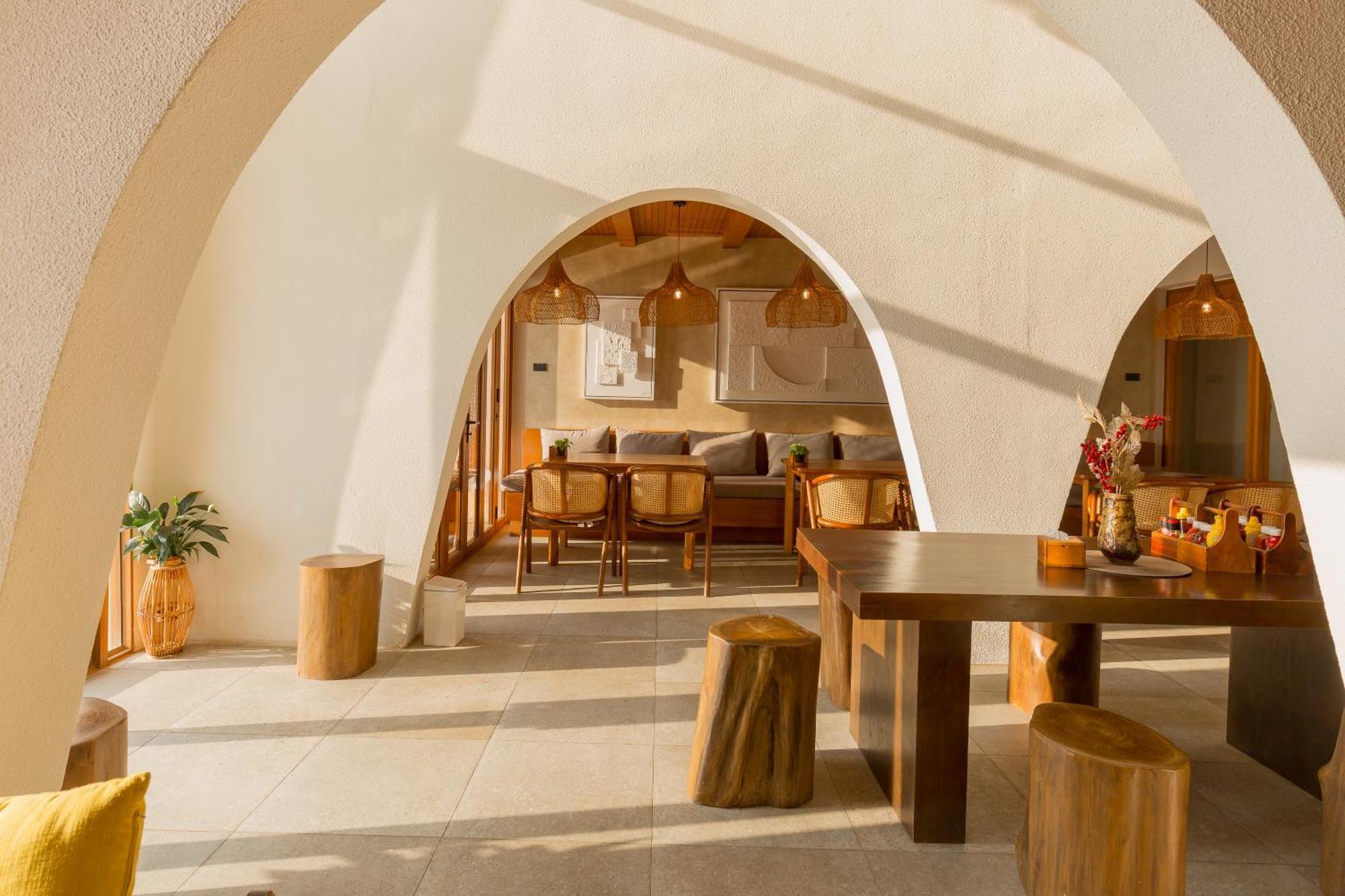 Tasana Bar And Luxury Resort Лан Экстерьер фото