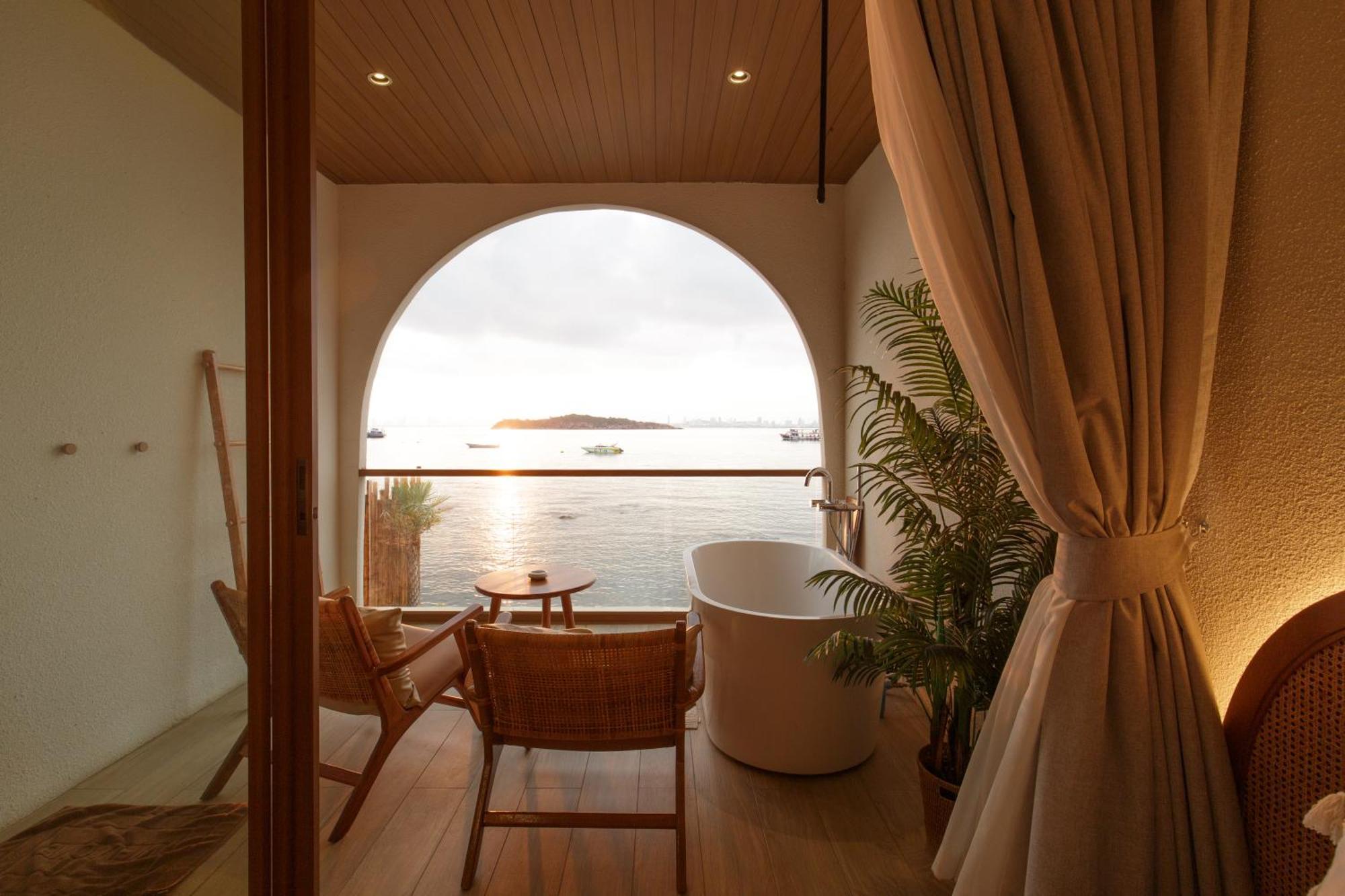 Tasana Bar And Luxury Resort Лан Экстерьер фото