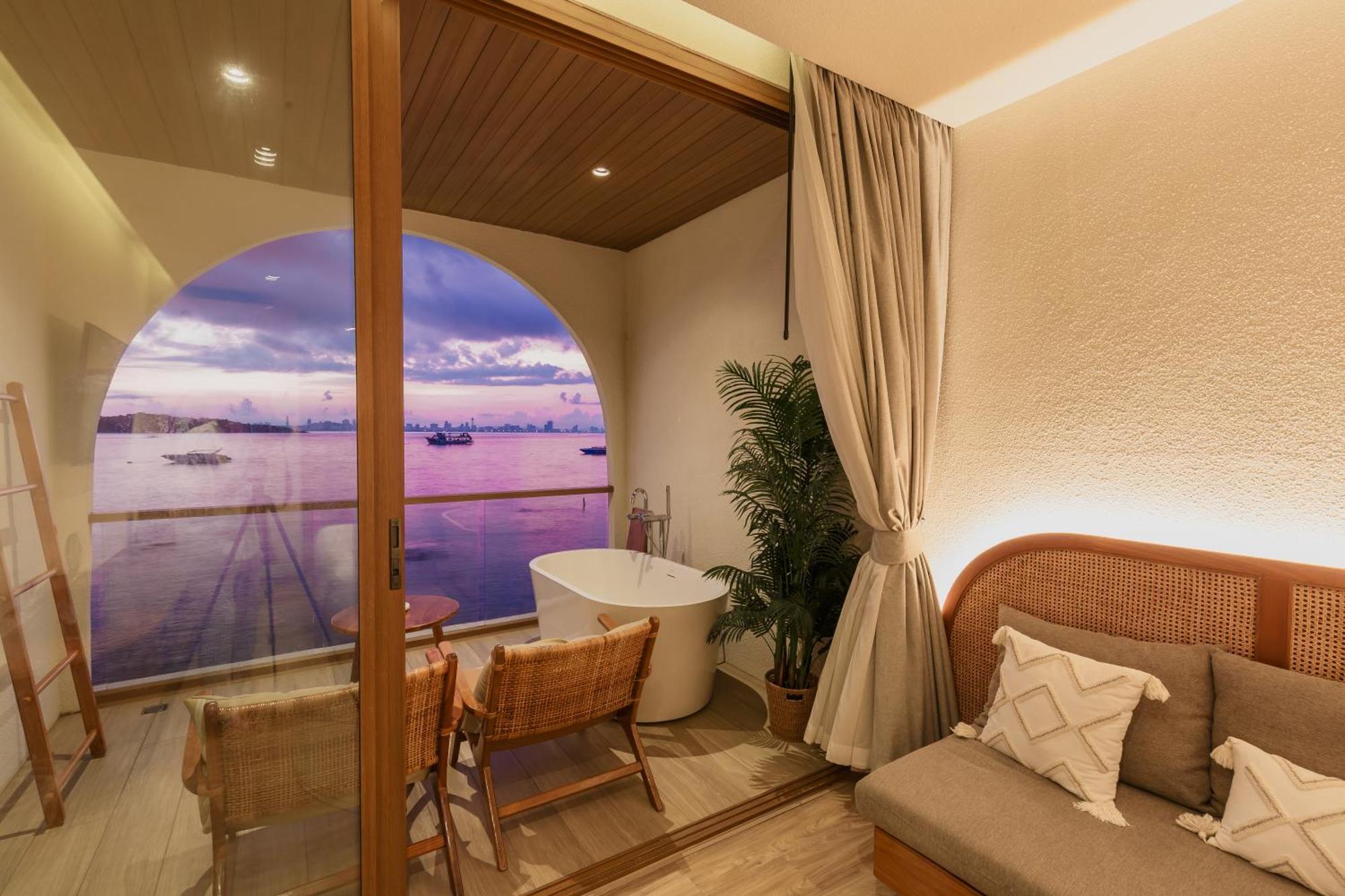 Tasana Bar And Luxury Resort Лан Экстерьер фото